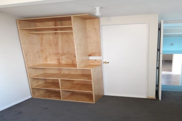 Photo of property in 4 Howard Street, Mount Cook, Wellington, 6021