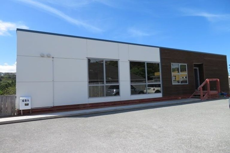 Photo of property in 48a Bassett Road, Johnsonville, Wellington, 6037