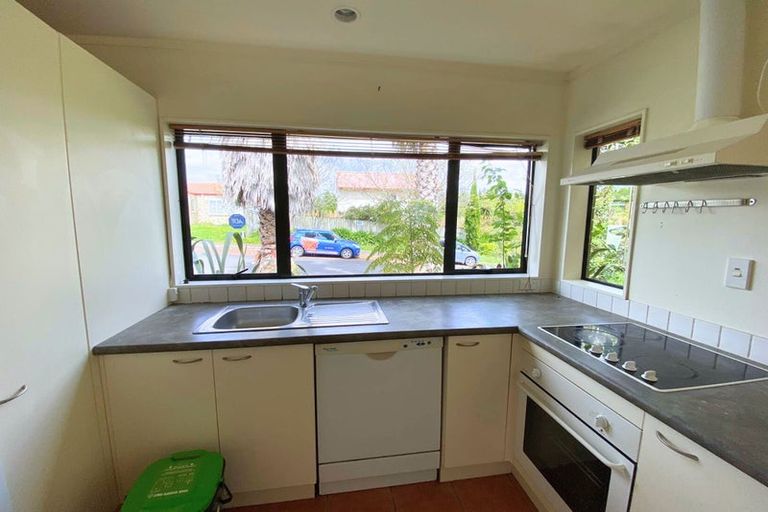 Photo of property in 27 Kona Crescent, Henderson, Auckland, 0610
