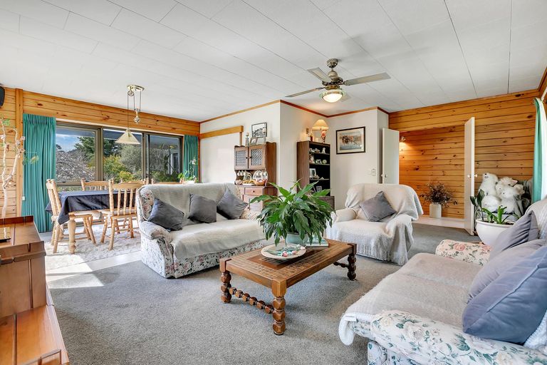 Photo of property in 23 Elliot Street, Riverhead, 0820