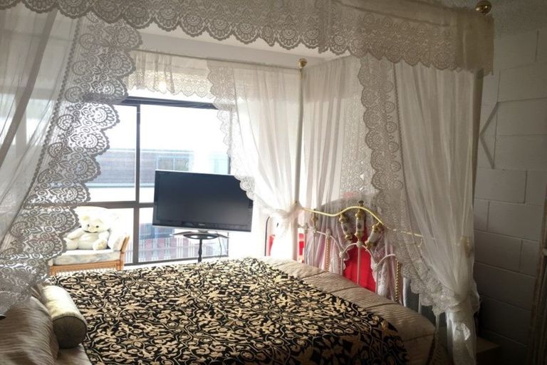 Photo of property in 40 Maunganui Road, Mount Maunganui, 3116