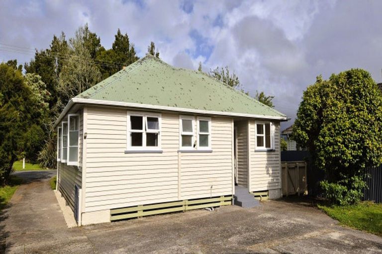 Photo of property in 66 Domett Street, Westport, 7825