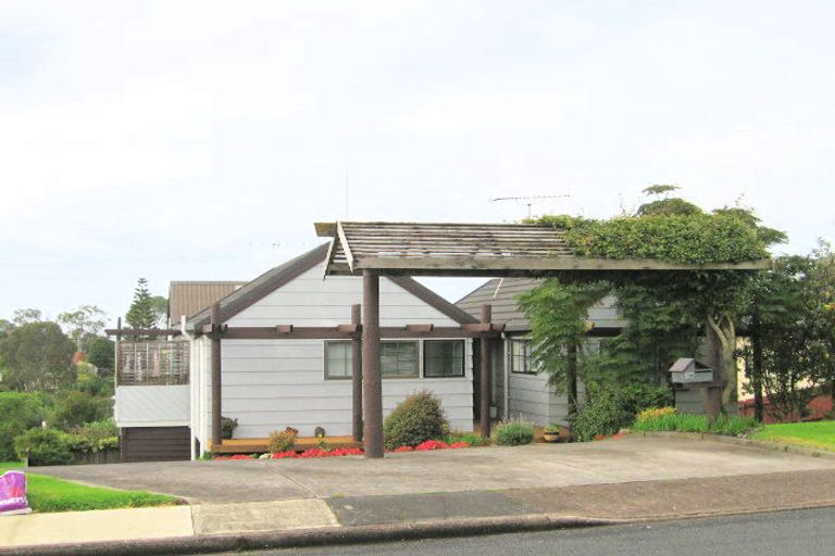 Photo of property in 36 Rosario Crescent, Red Beach, 0932