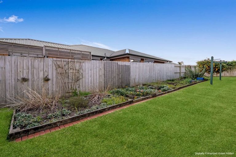 Photo of property in 89 Elsie Drive, Waiuku, 2123