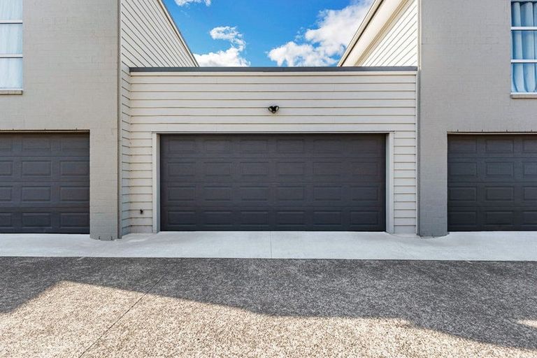 Photo of property in 4 Treestump Road, Takanini, 2112