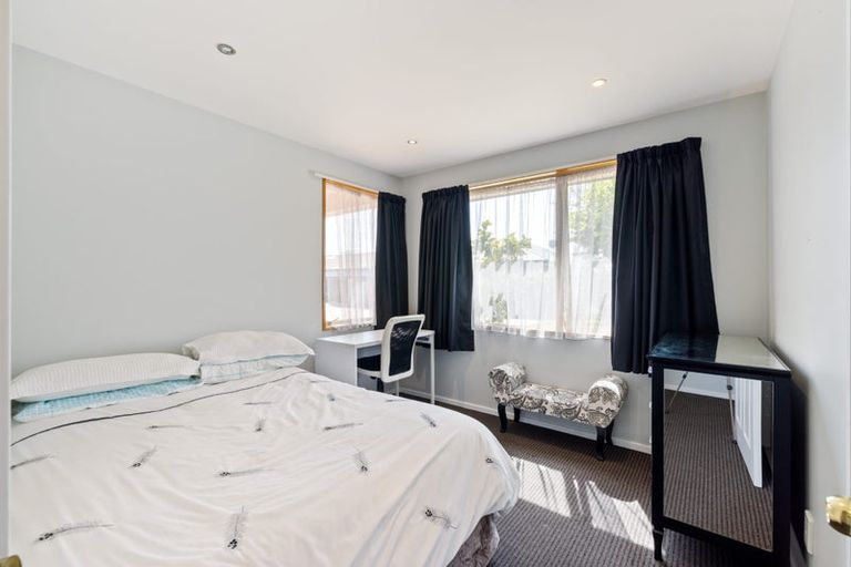 Photo of property in 166a Quinns Road, Shirley, Christchurch, 8013