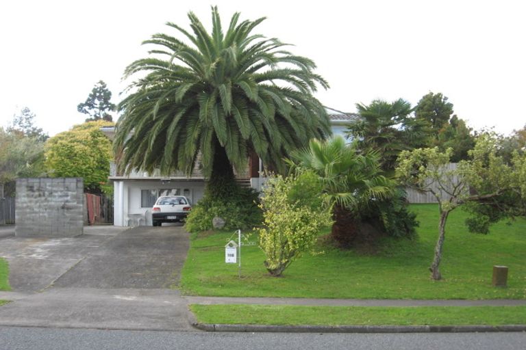 Photo of property in 100 Reeves Road, Pakuranga Heights, Auckland, 2010
