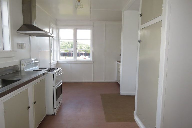 Photo of property in 16 Conlon Street, Reefton, 7830