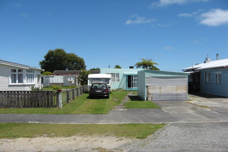 Photo of property in 14a Romilly Street, Westport, 7825