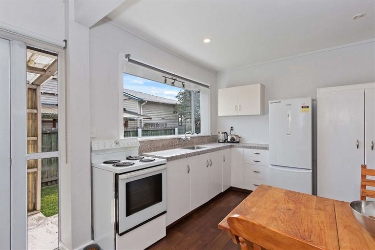 Photo of property in 108 Springs Road, Hornby, Christchurch, 8042