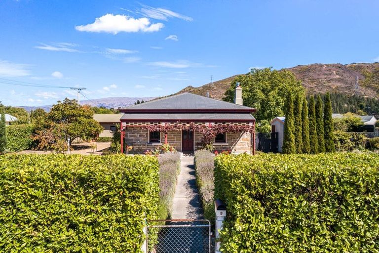 Photo of property in 9 Blyth Street, Clyde, 9330