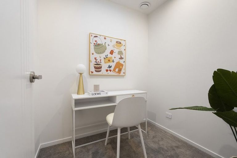 Photo of property in 73c Salamanca Road, Sunnynook, Auckland, 0620