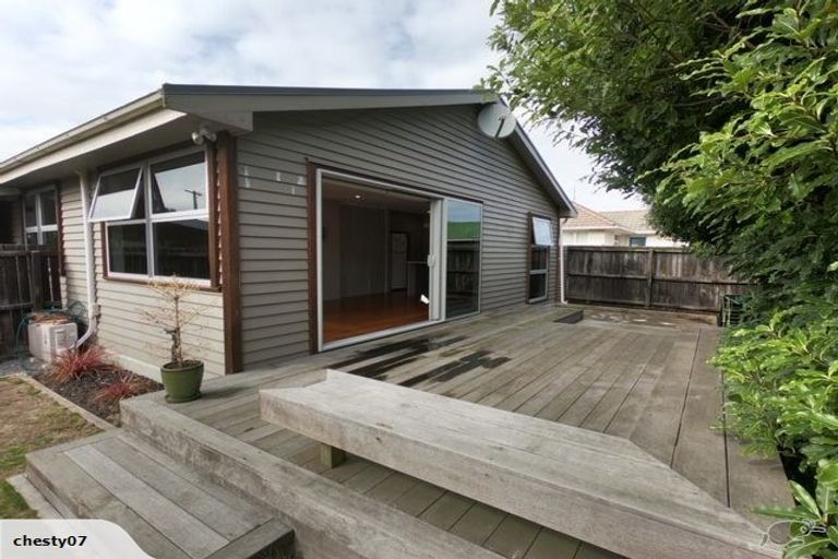 Photo of property in 73 Withells Road, Avonhead, Christchurch, 8042