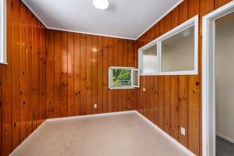 Photo of property in 46 Kamahi Street, Stokes Valley, Lower Hutt, 5019