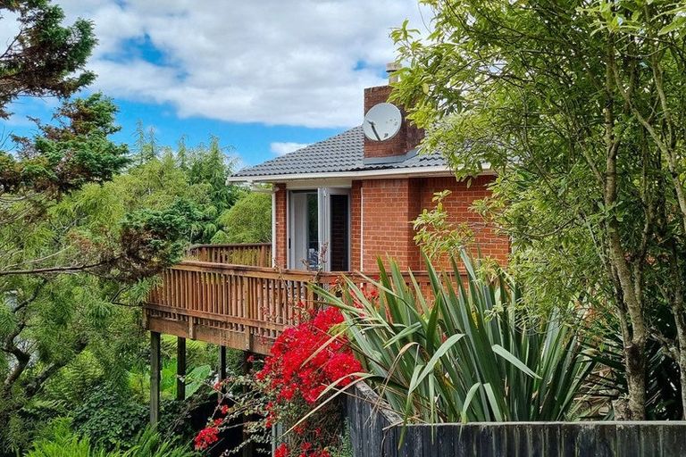 Photo of property in 431 Don Buck Road, Massey, Auckland, 0614