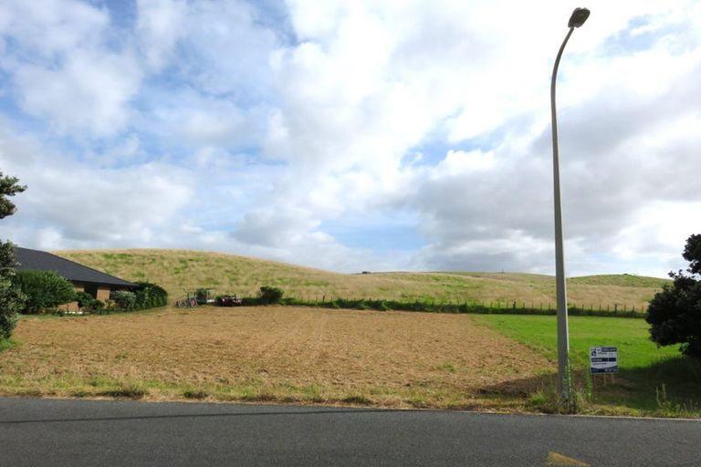 Photo of property in 14-20 Sunset Drive, Baylys Beach, 0377