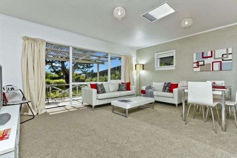 Photo of property in 1/4 Betsland Crescent, Hillcrest, Auckland, 0627