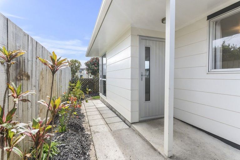 Photo of property in 3/62 Wallace Place, Westown, New Plymouth, 4310