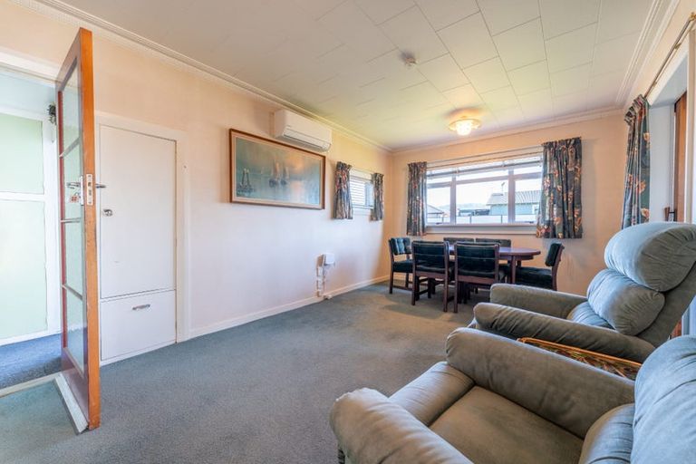 Photo of property in 33 Parsonage Road, Waimate, 7924