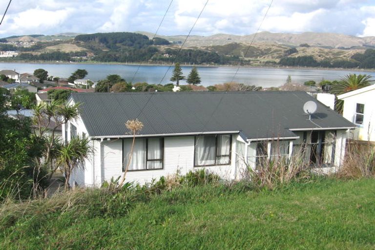Photo of property in 17 Piko Street, Titahi Bay, Porirua, 5022