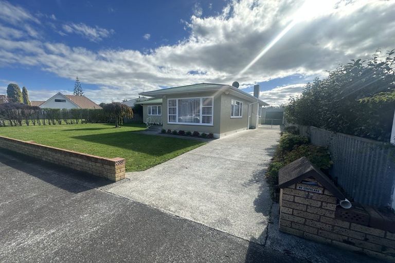 Photo of property in 17 Paisley Street, Awapuni, Palmerston North, 4412