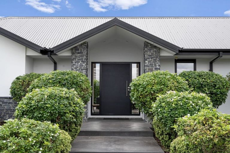 Photo of property in 2 Westburn Place, Prebbleton, 7604