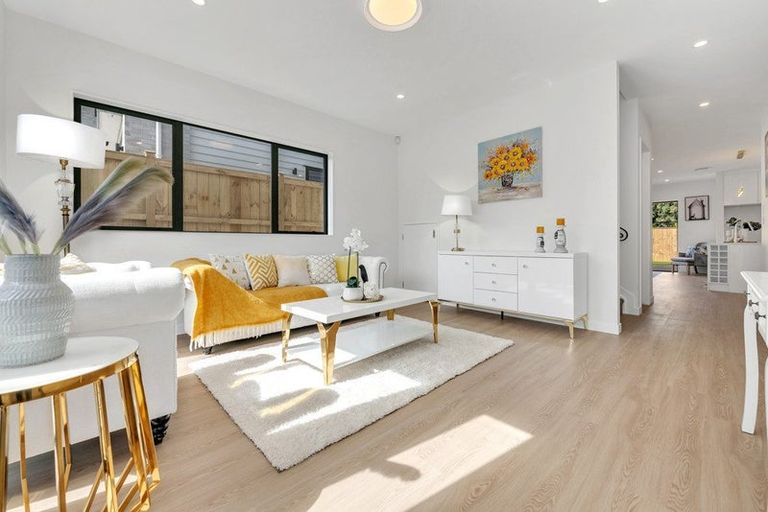Photo of property in 10 Hughs Way, Flat Bush, Auckland, 2019