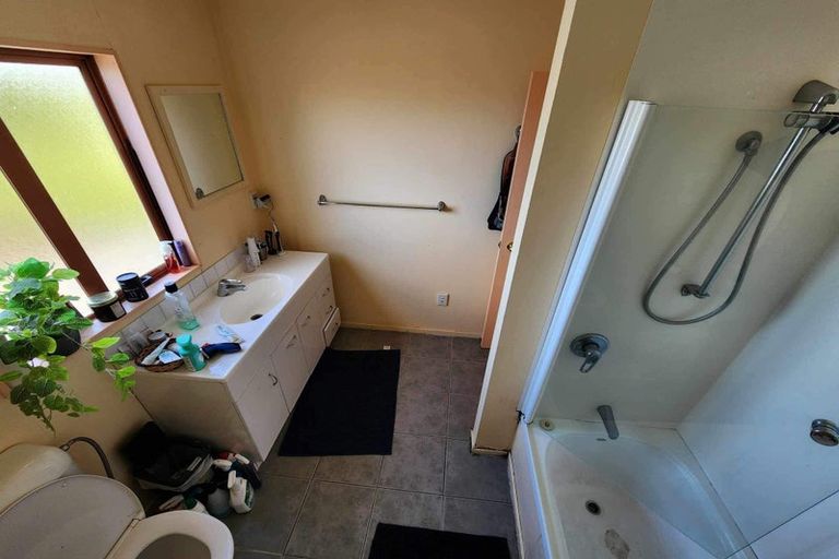 Photo of property in 292a Mitchell Street, Brooklyn, Wellington, 6021