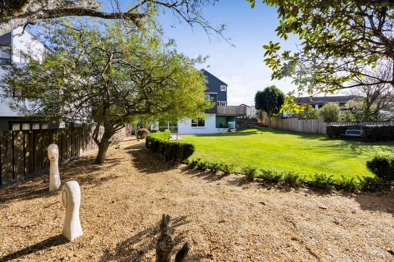Photo of property in 21 Nikau Street, Inglewood, 4330