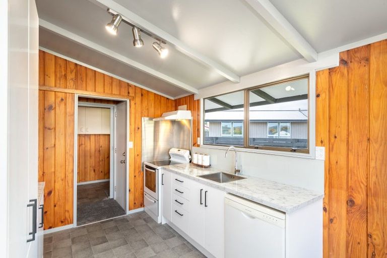 Photo of property in 192 California Drive, Totara Park, Upper Hutt, 5018