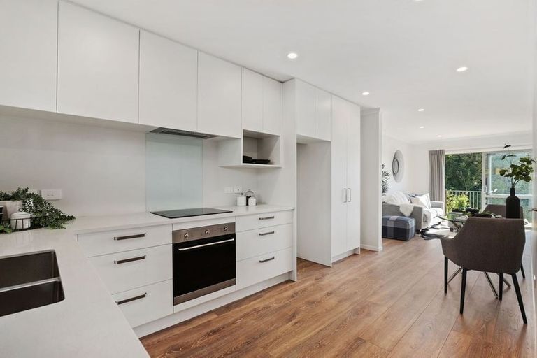 Photo of property in 16/19u Ruakiwi Road, Hamilton Lake, Hamilton, 3204