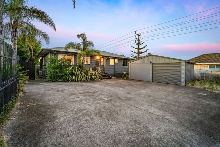 Photo of property in 7 Hindmarsh Street, Henderson, Auckland, 0612