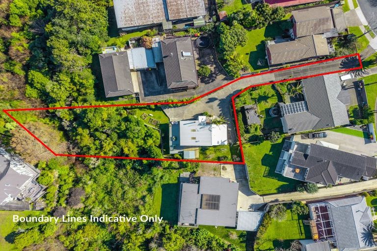 Photo of property in 10 Oliver Twist Avenue, Mellons Bay, Auckland, 2014