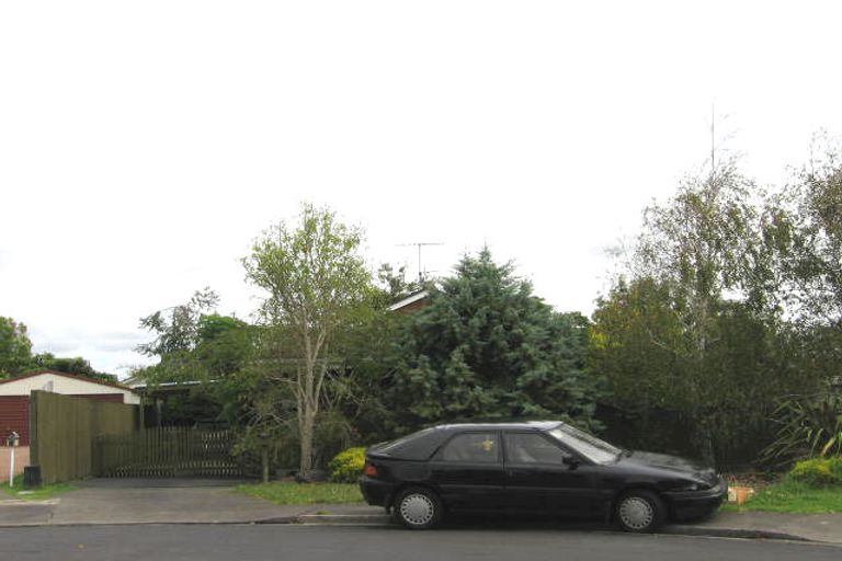 Photo of property in 9 Sevilla Place, Unsworth Heights, Auckland, 0632