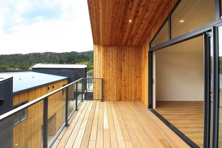 Photo of property in 27/33 Raukawa Street, Stokes Valley, Lower Hutt, 5019