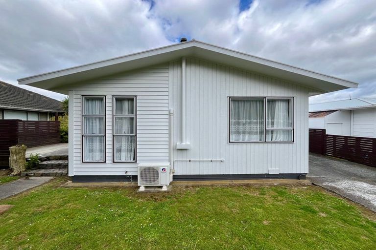 Photo of property in 11 Kendal Grove, Wainuiomata, Lower Hutt, 5014