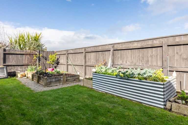 Photo of property in 54 Peter Hall Drive, Kelvin Grove, Palmerston North, 4414