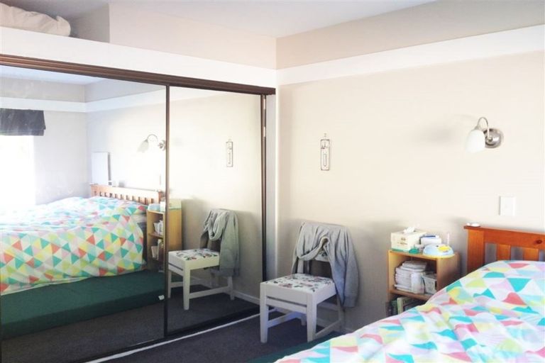 Photo of property in 24b Caesars Place, Churton Park, Wellington, 6037