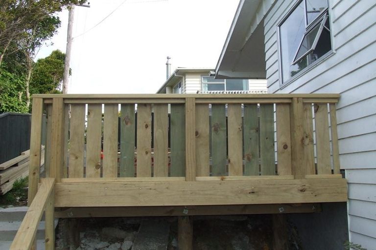 Photo of property in 22 Trebann Street, Paparangi, Wellington, 6037