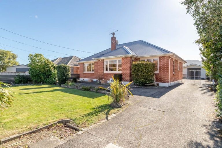 Photo of property in 28 Miro Street, Trentham, Upper Hutt, 5018