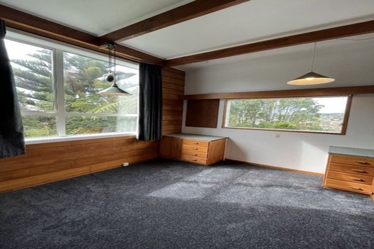 Photo of property in 75 Chamberlain Road, Karori, Wellington, 6012