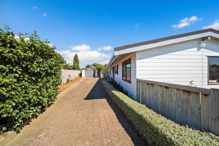 Photo of property in 16a Murdoch Street, Hawera, 4610