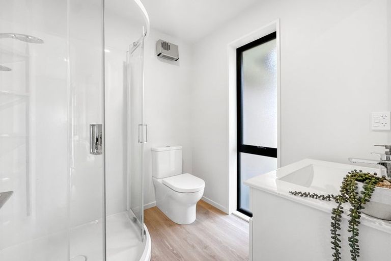 Photo of property in 16 Mehrtens Crescent, Woodend, 7610