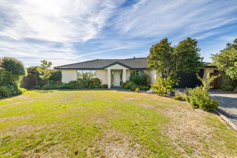 Photo of property in 12 Willowside Place, Amberley, 7410