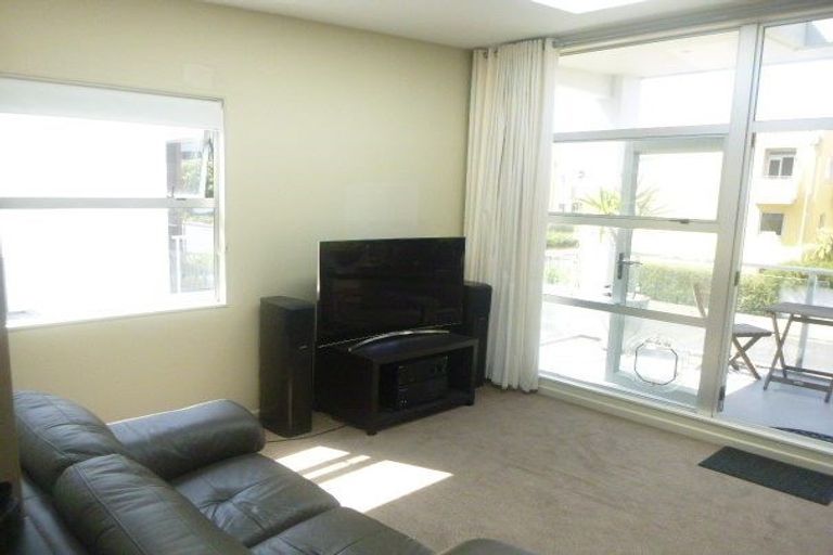Photo of property in 306u1 Evans Bay Parade, Hataitai, Wellington, 6021