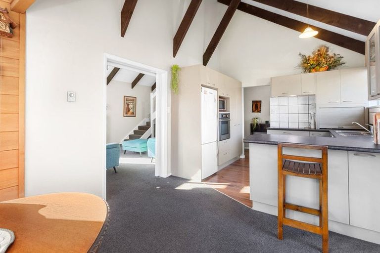 Photo of property in 1/4 Camrose Place, Ilam, Christchurch, 8041