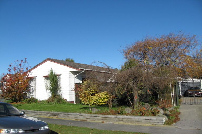 Photo of property in 30 Shenley Drive, Belfast, Christchurch, 8051