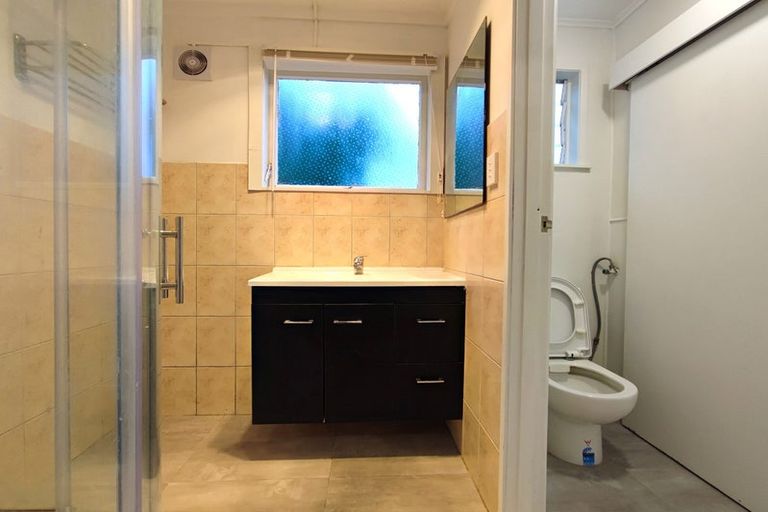 Photo of property in 79 Harrington Road, Henderson, Auckland, 0610