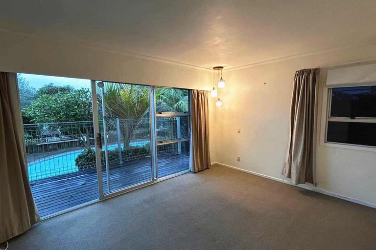 Photo of property in 36 Riverhills Avenue, Pakuranga Heights, Auckland, 2010