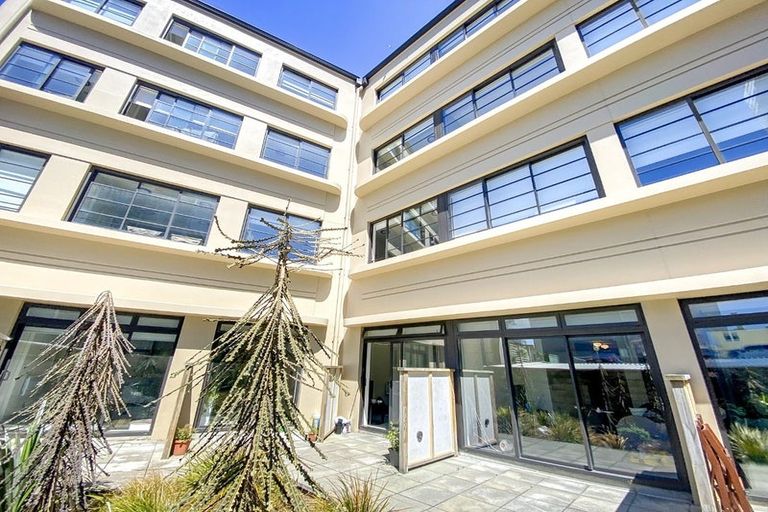 Photo of property in 106/3u Roxburgh Street, Mount Victoria, Wellington, 6011